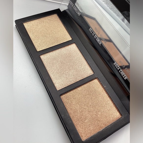 MAC Cosmetics Hyper Real Glow in Get It Glowin’ - Picture 8 of 16